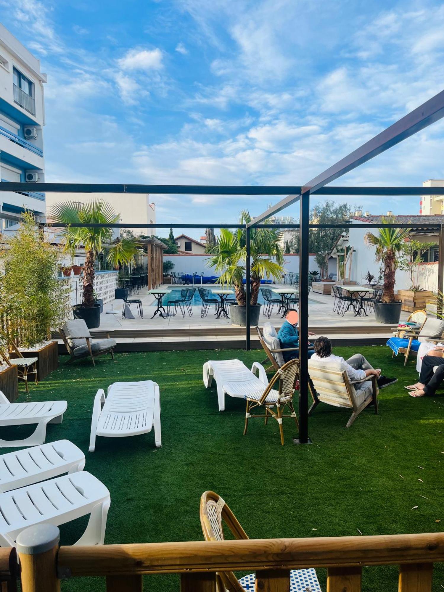 Hotel Les Sables - Urban Style - By Logis Hotels Canet-en-Roussillon Exterior photo